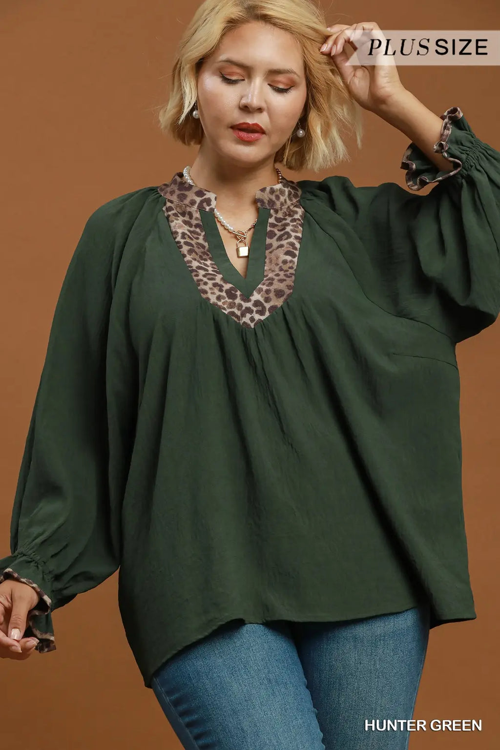 UMGEE V NECK TOP WC6610