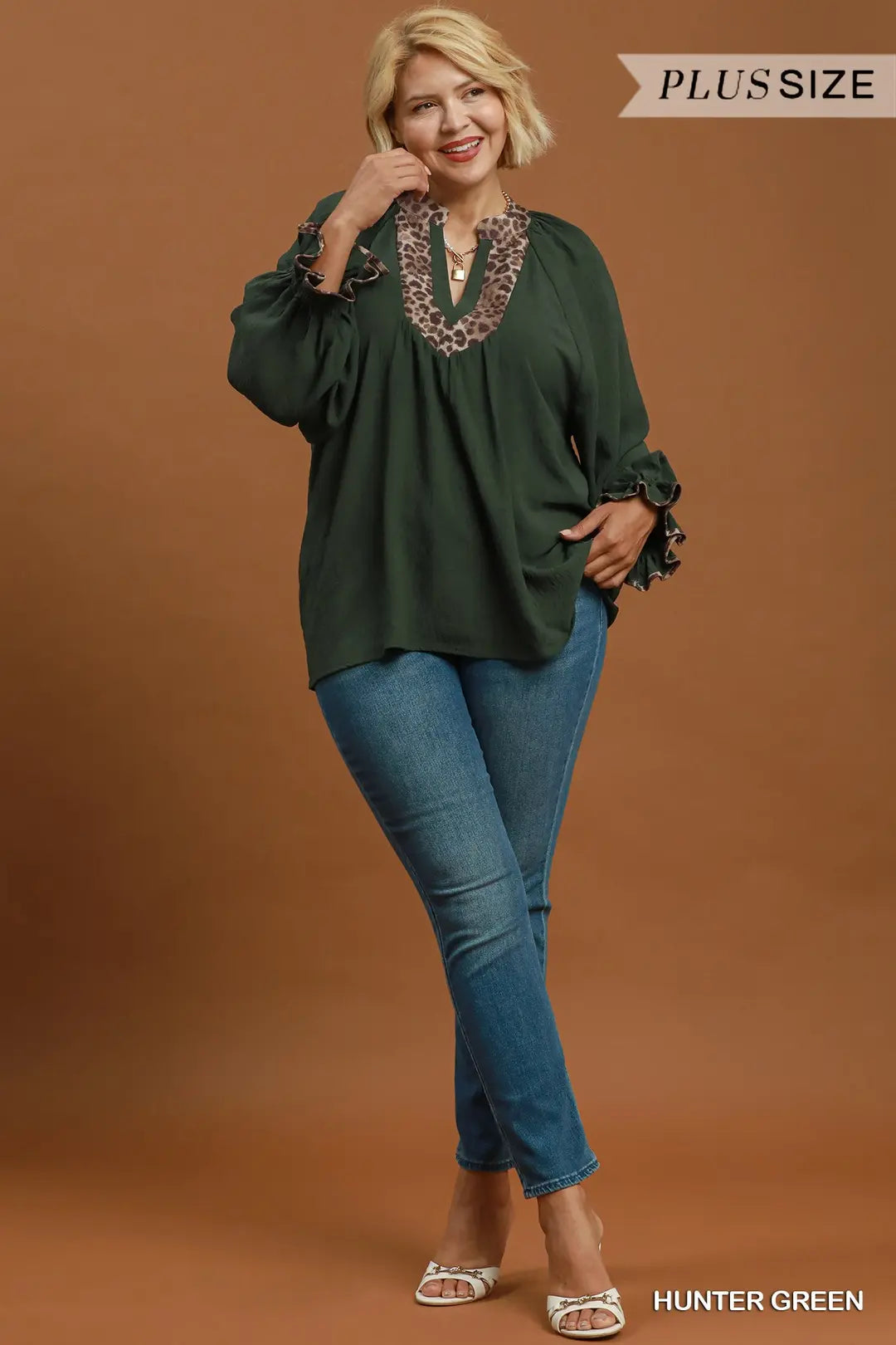 UMGEE V NECK TOP WC6610