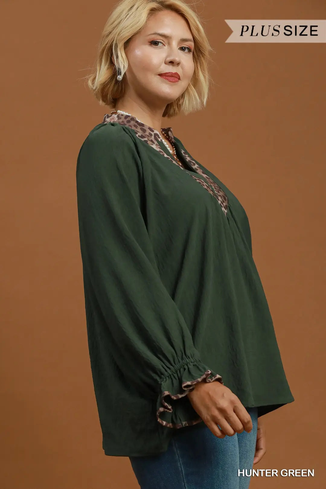UMGEE V NECK TOP WC6610