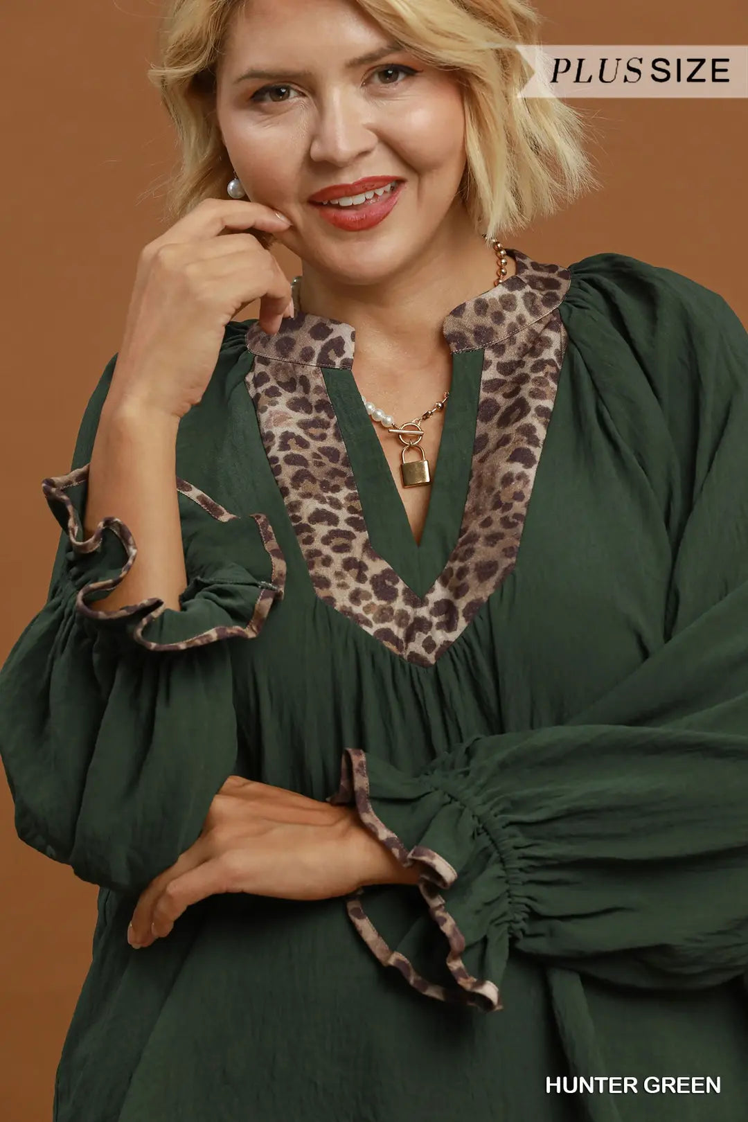 UMGEE V NECK TOP WC6610