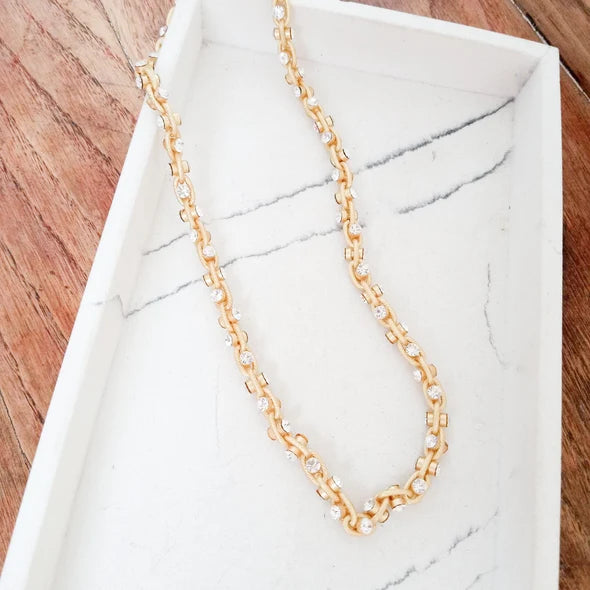 VIRTUE 8424R TWISTED RHINESTONE STATEMENT NECKLACE