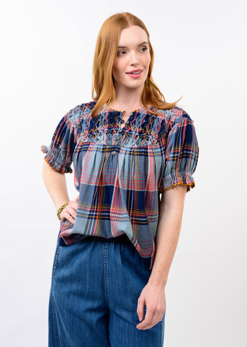 IJ SMOCKED NECK TOP 621624