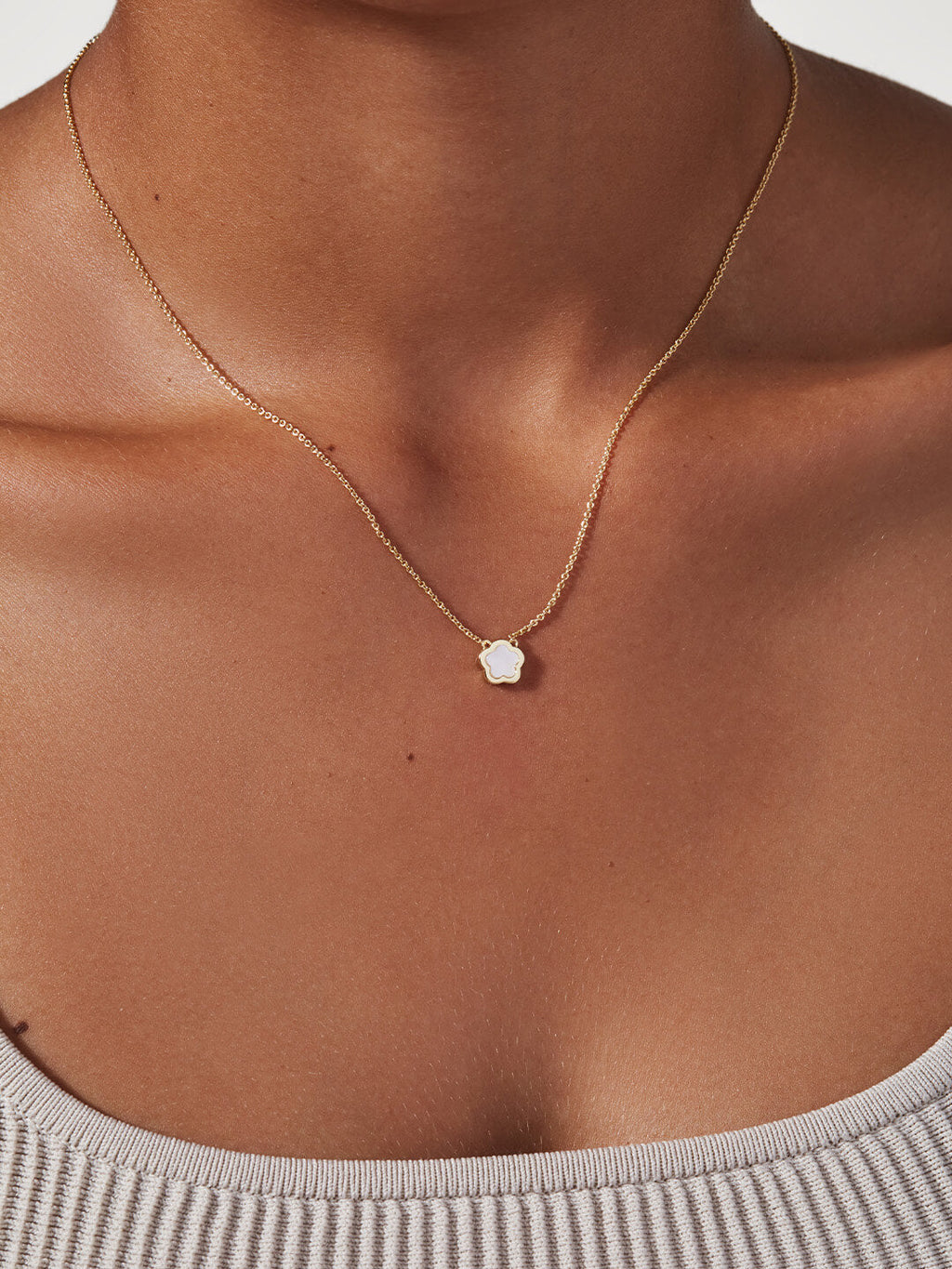 Mother of Pearl Inlay Flower Pendant - Saya