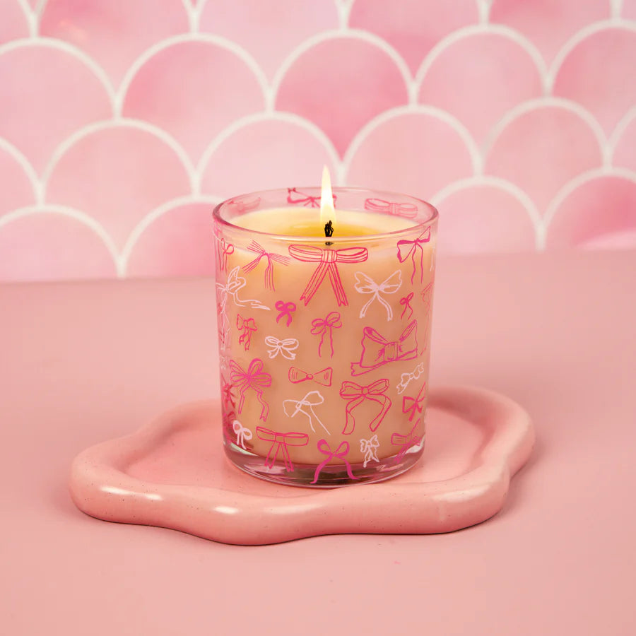 SG PINK BOW CANDLE 9.5 OZ