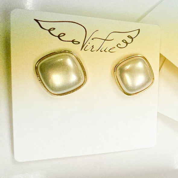 VIRTUE SQUARE PUFF PEARL EARRINGS 3740