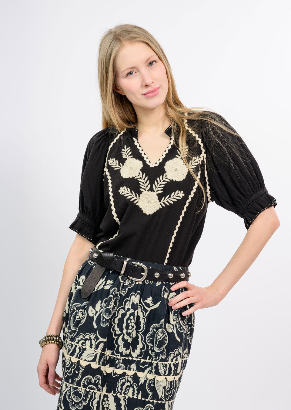 SM BLACK DANA TOP