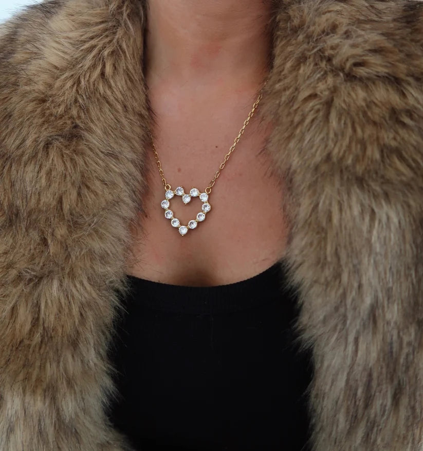 CHAN LARGE DIAMOND HEART NECKLACE