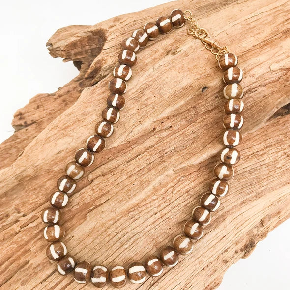 VIRTUE TAN BONE STIPED TRIBAL NECKLACE 8772