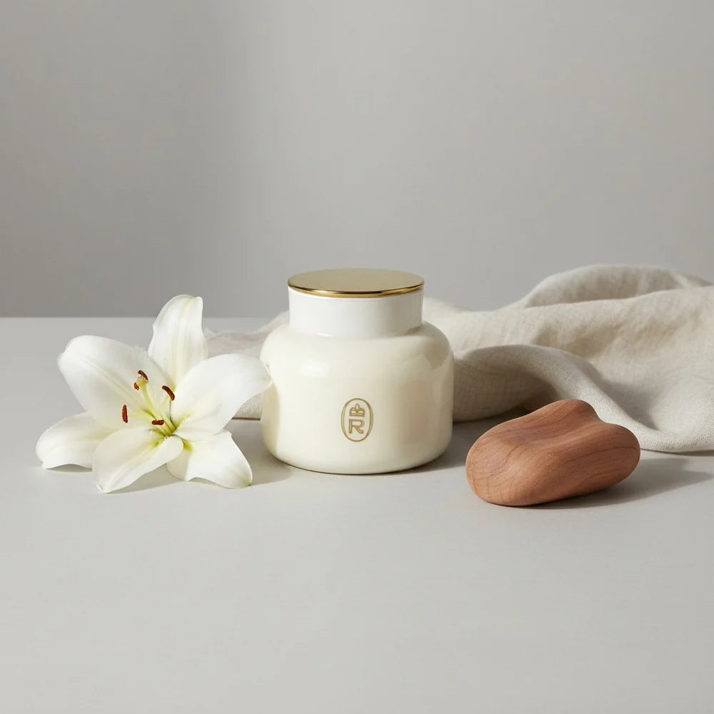 BR WHT LIN 20 OZ HERITAGE CANDLE