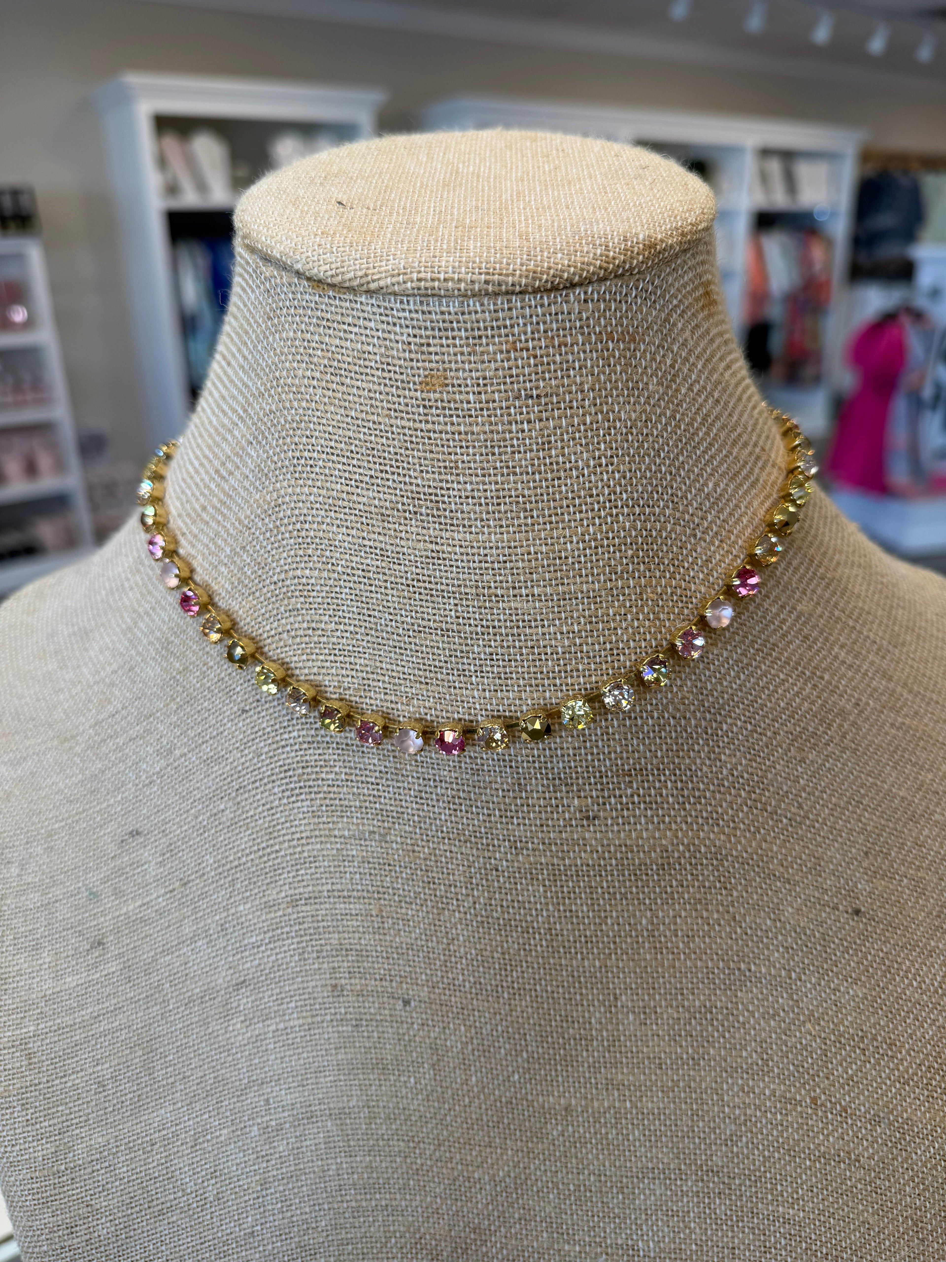 TOVA SARINA NECK IN PINKLE