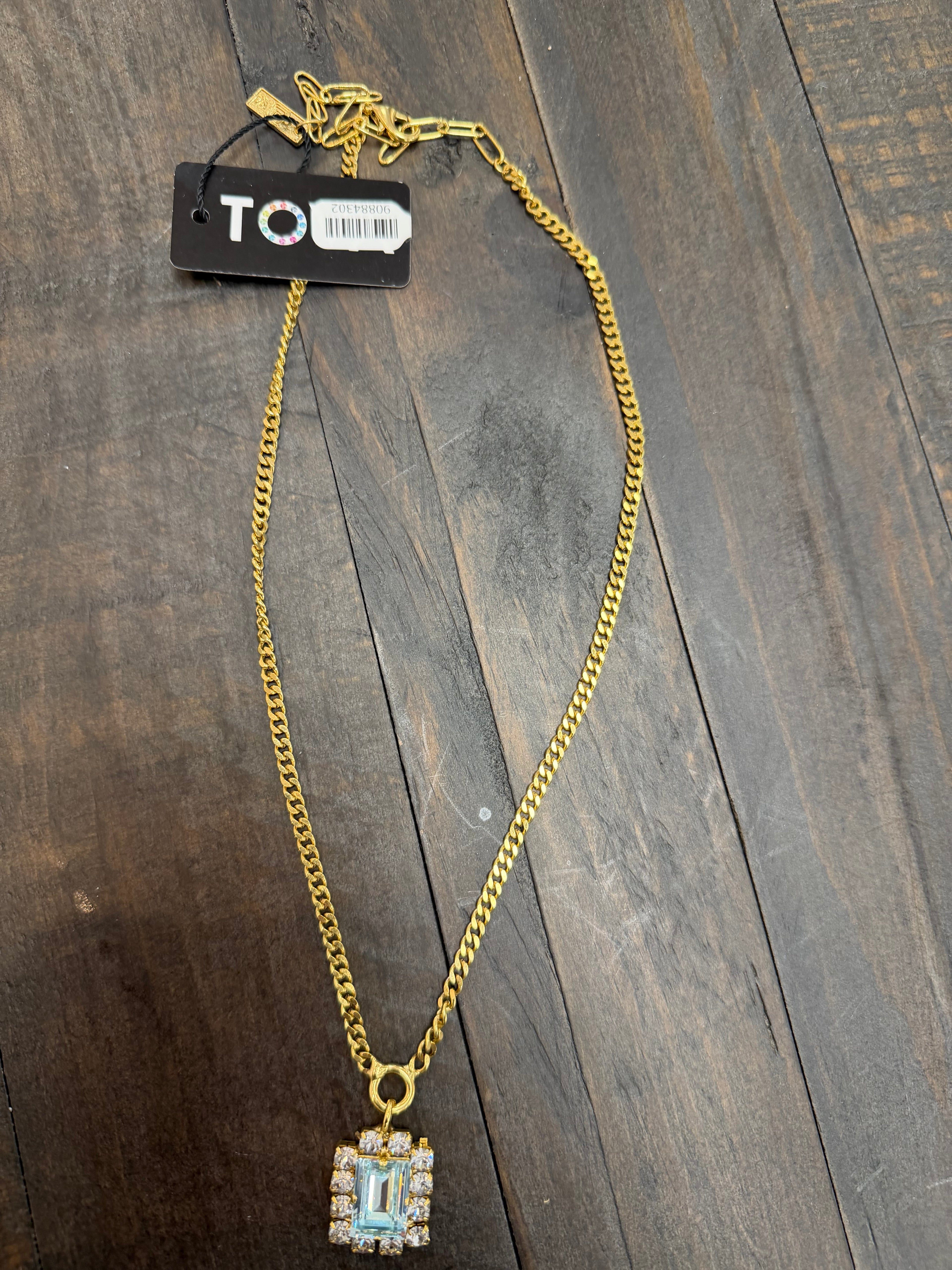 DARLA NECKLACE