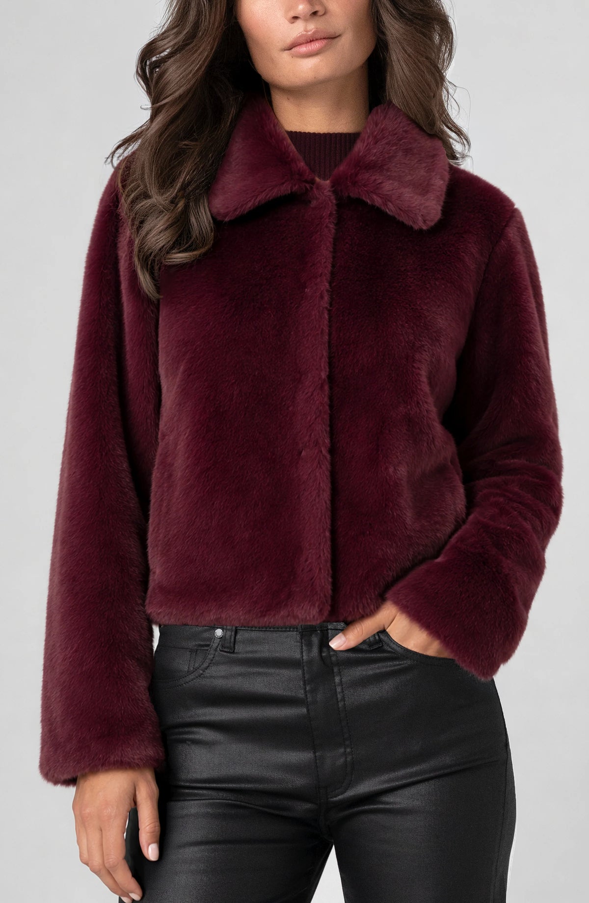 LP LM1D25TR08 FAUX FUR JACKET