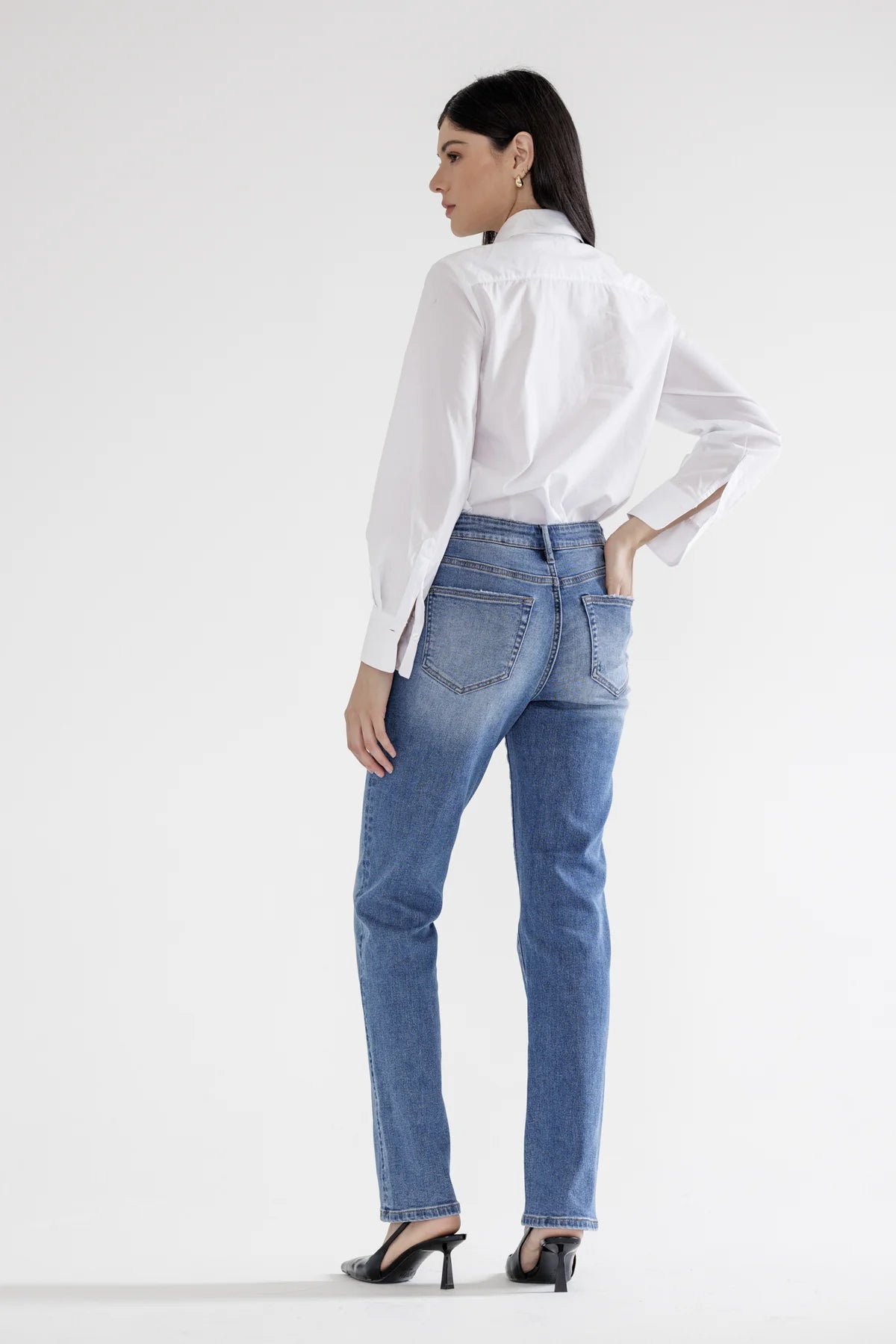MICA Rise SLIM STRAIGHT LEG Jean