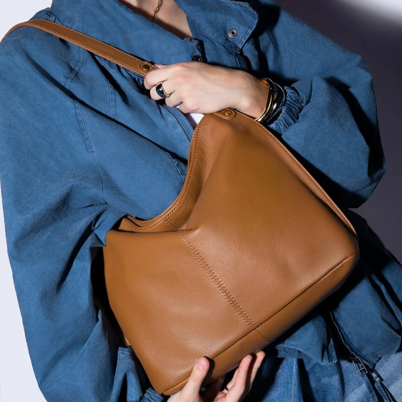 HOBO PIER SHOULDER BAG SO-TBRN