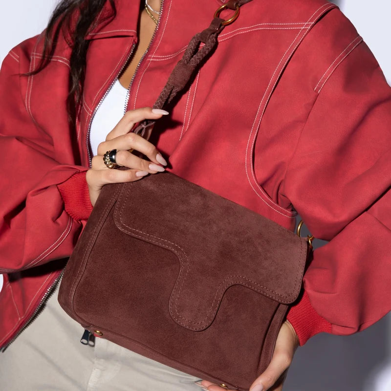 HOBO ROGUE SHOULDER SU-CHOC