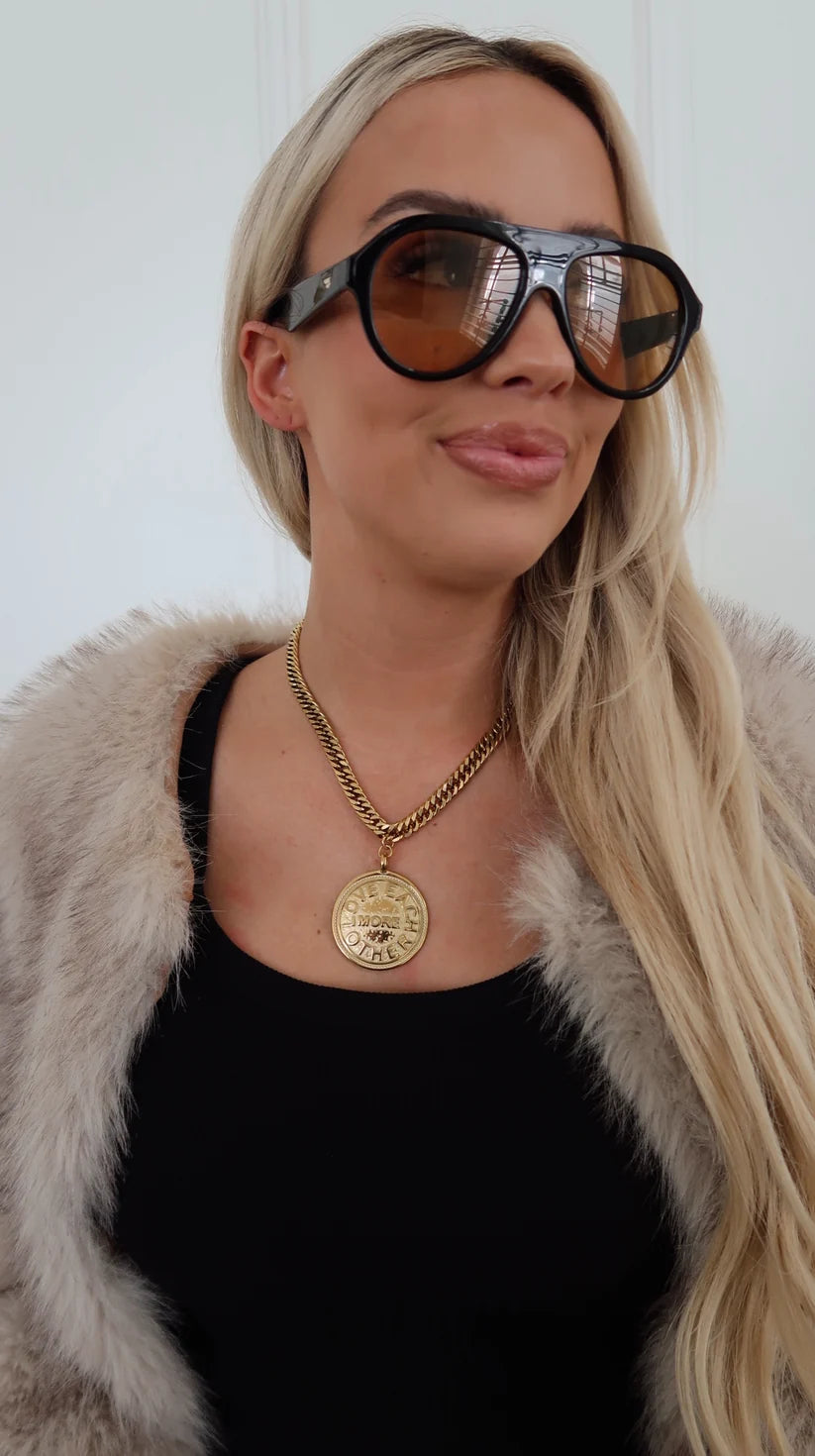 MEREDITH NECKLACE