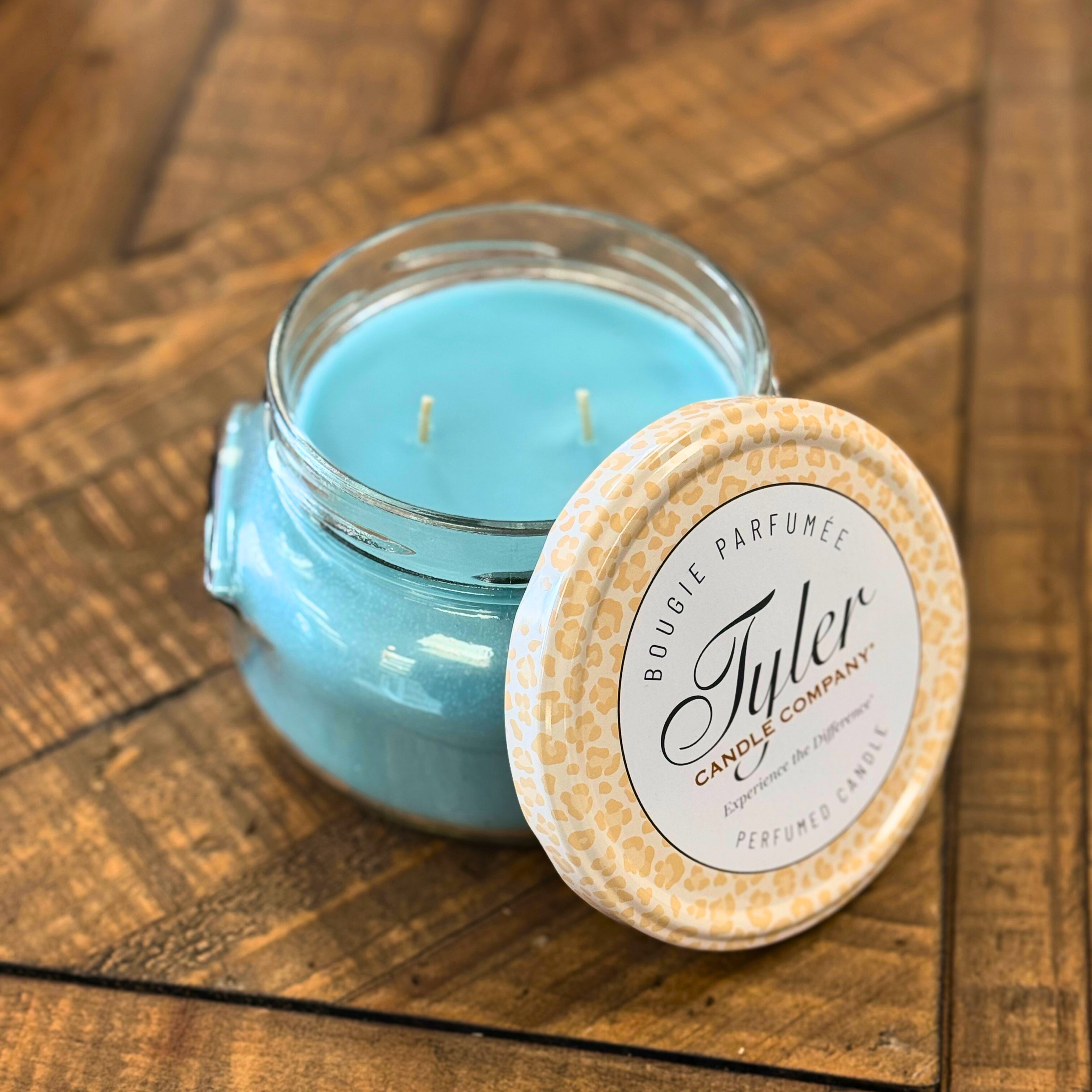 Tyler Resort 22 oz Candle