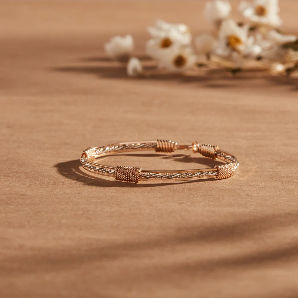 WRAPPED IN LOVE BRACELET  GOLD 6.75
