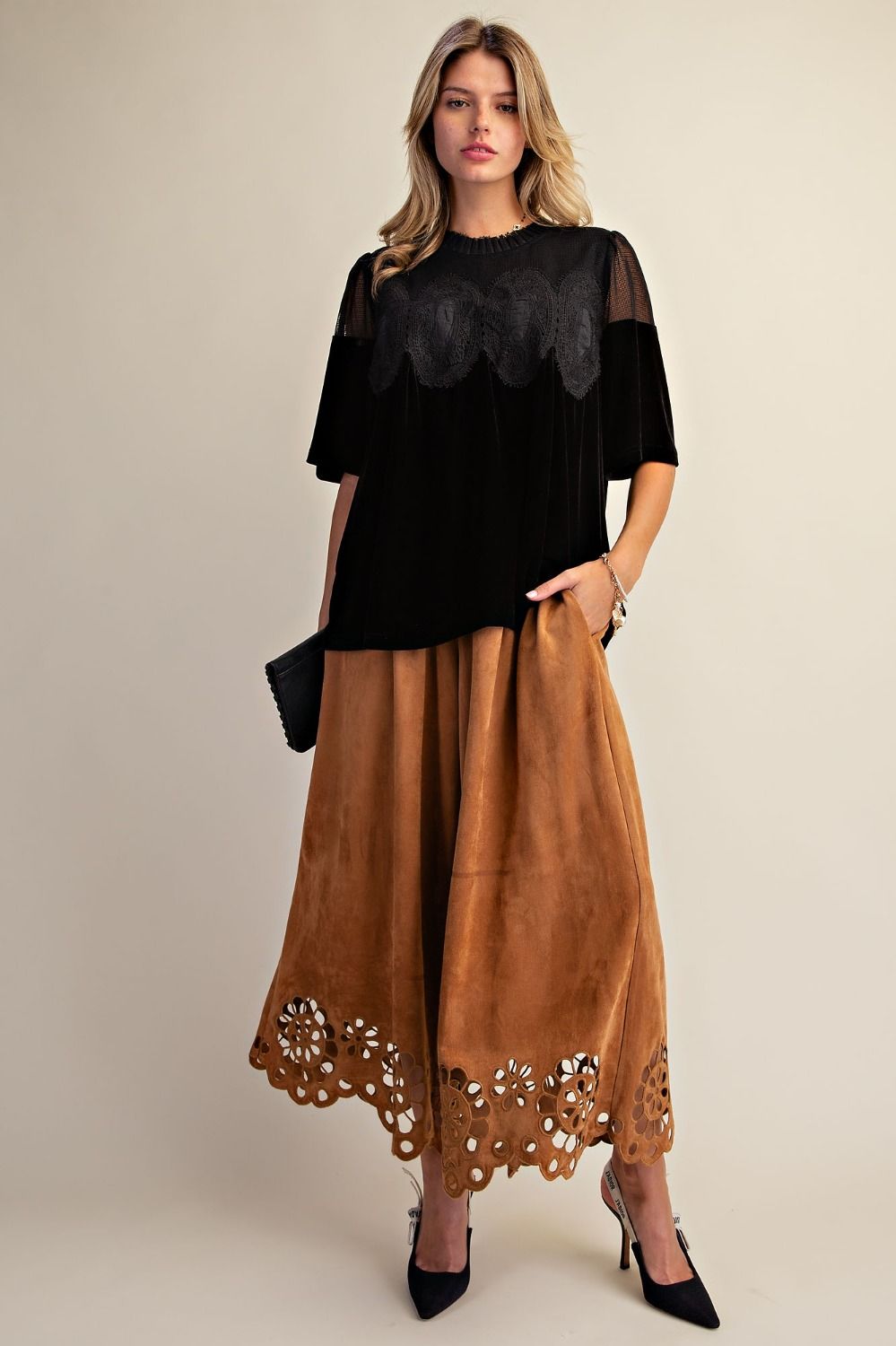 EASEL CROCHET TOP ET72101