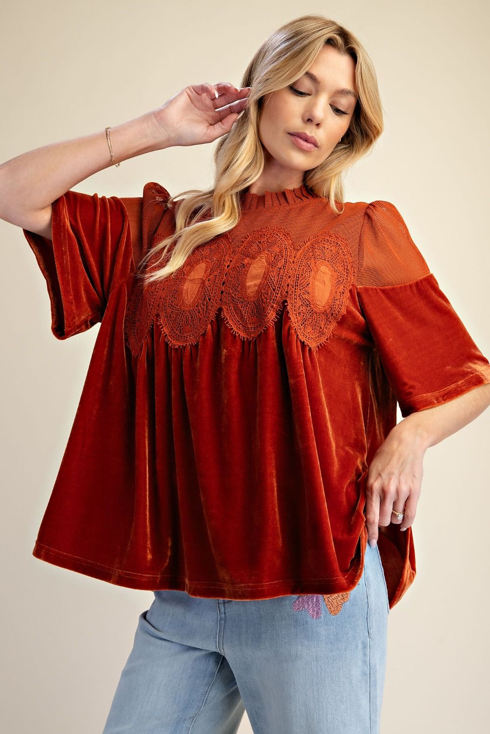 EASEL CROCHET TOP ET72101