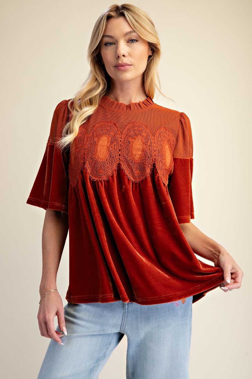 EASEL CROCHET TOP ET72101