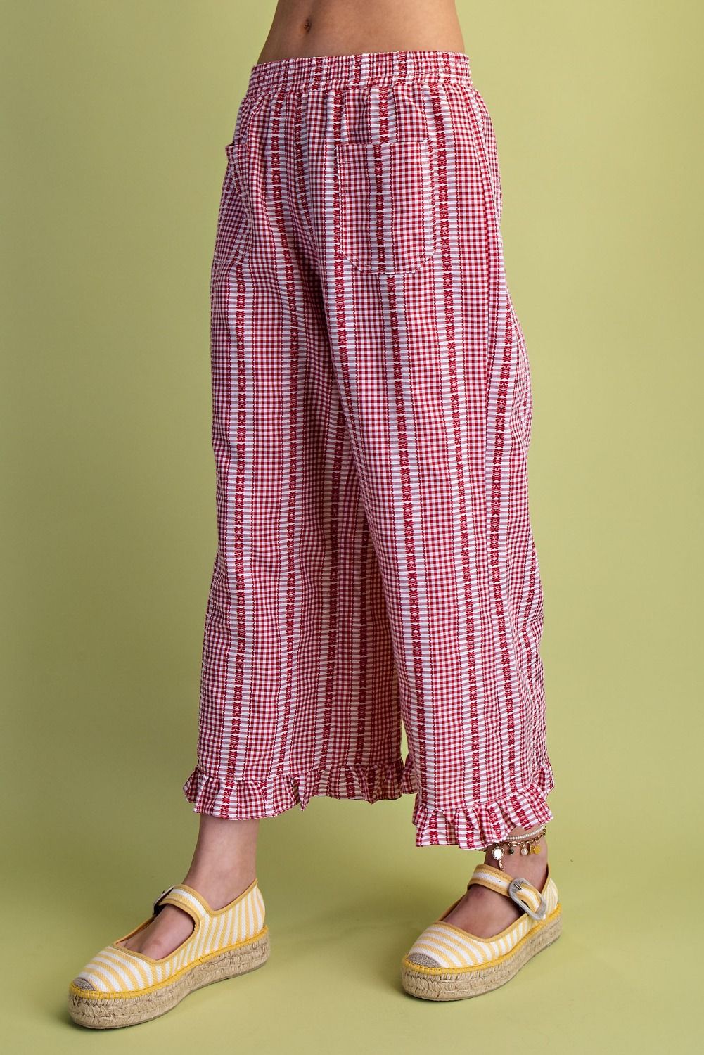 EASEL RED RUFFLE PANTS SB600009