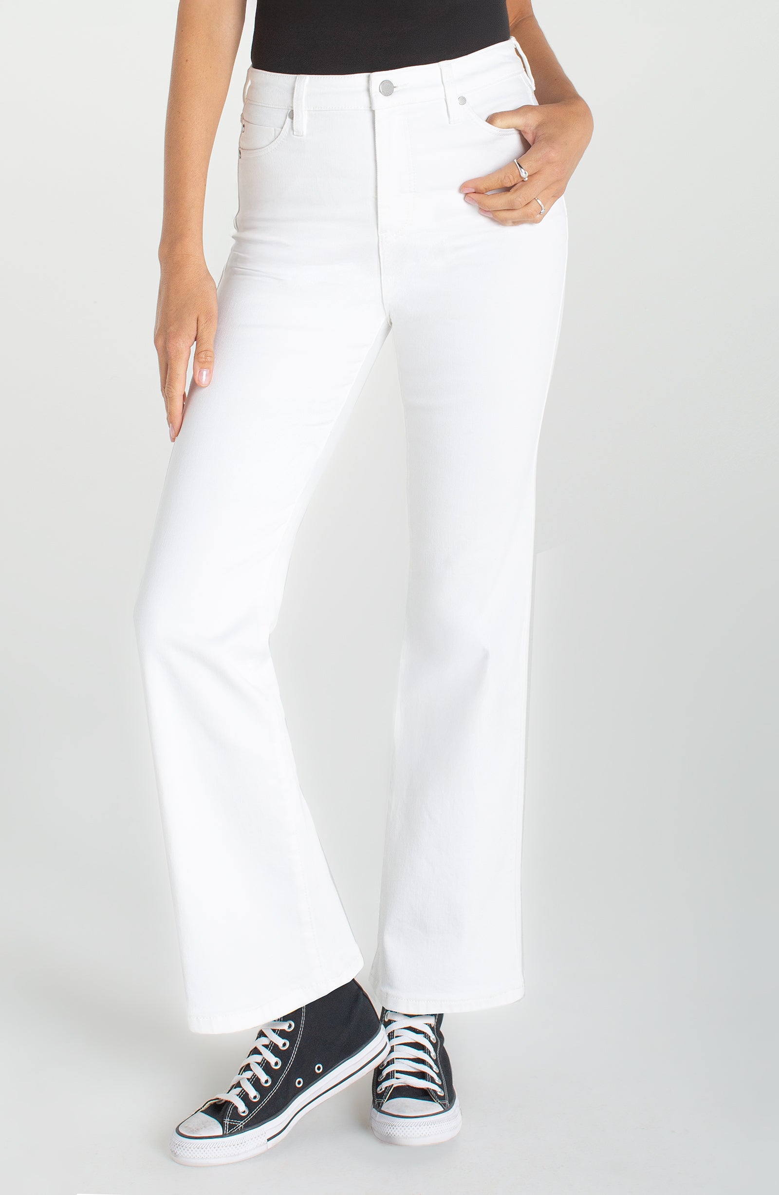 LP WHITE BOOT CUT PANT LK4361Q31
